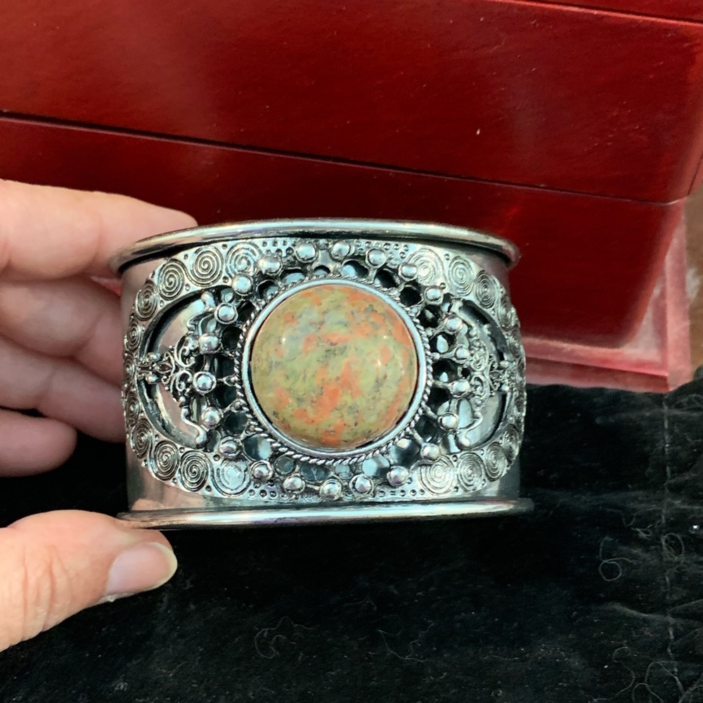 Multicolored stone Silver Chunky Cuff bracelet